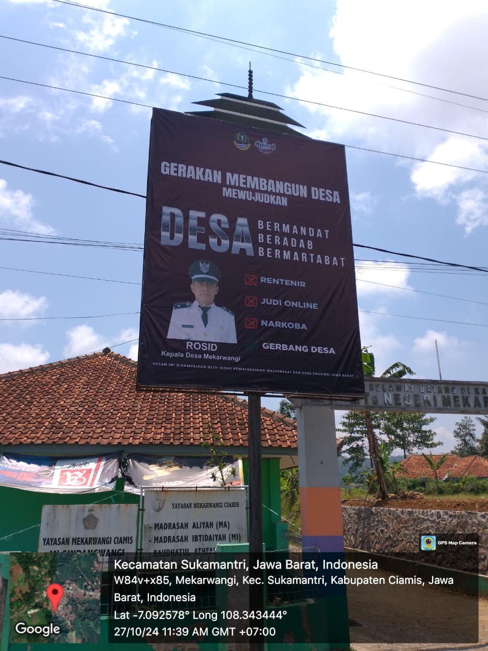 Konten Media Luar Ruangan/Billboard